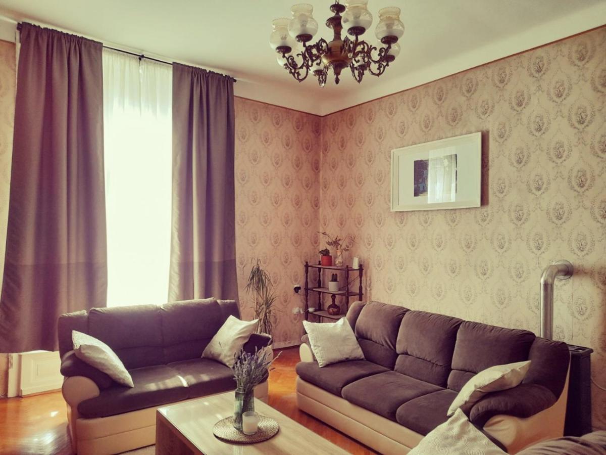 App Obrovac In The Centre - With Amazing Sea View! Apartment Пула Екстериор снимка