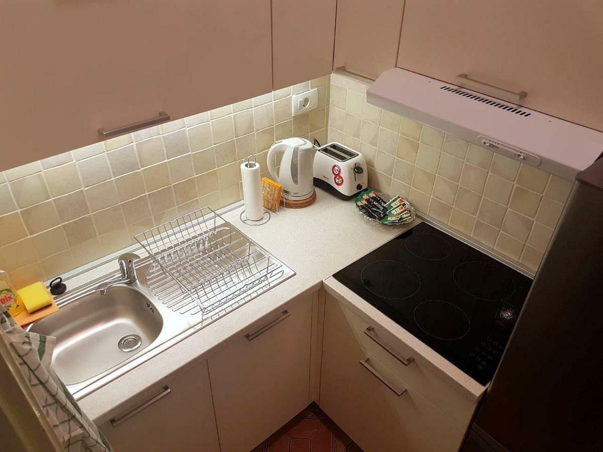 App Obrovac In The Centre - With Amazing Sea View! Apartment Пула Екстериор снимка